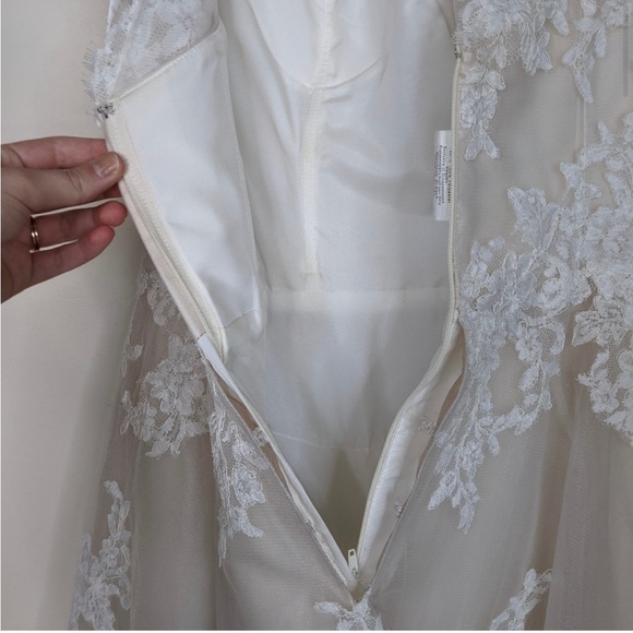 Enchanting Mon Cheri A-Line Lace Tulle Cap Sleeve Short Wedding Dress - Picture 6 of 13